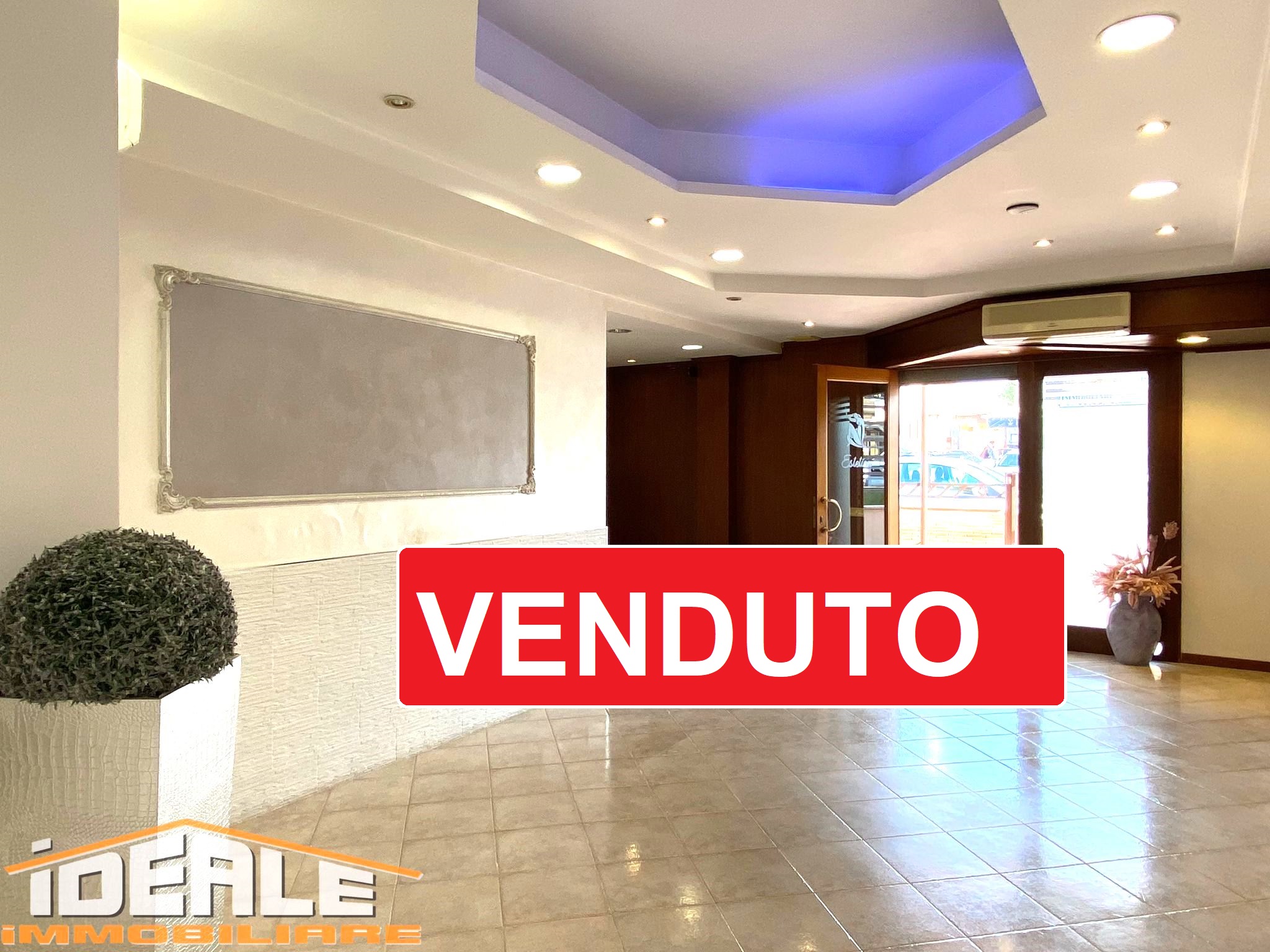 LIDO DEI PINI NEGOZIO 69.000€